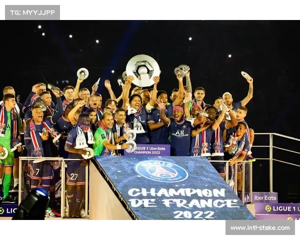 法甲巴黎圣日耳曼提前八轮夺冠,关注保级队主场优势 法甲巴黎圣日耳曼提前八轮夺冠,关注保级队主场优势